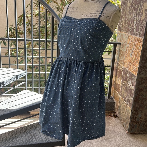 Gorgeous STRETCHY DENIM POLK A DOT DRESS! - Picture 8 of 16